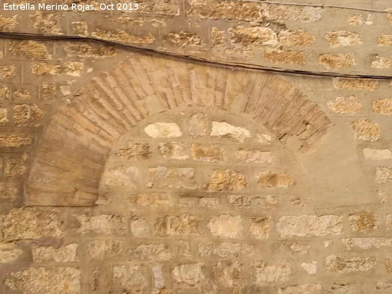 Palacio de los Cobaleda Nicuesa - Palacio de los Cobaleda Nicuesa. Arco embutido de la parte trasera