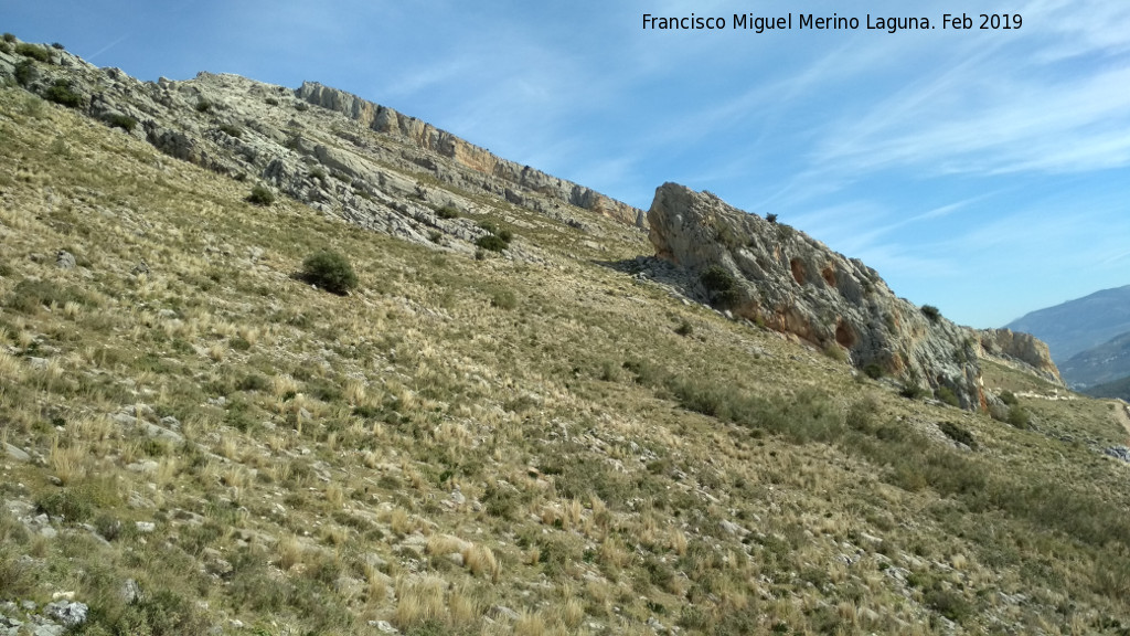 La Pea - La Pea. Desde la ladera sur del Cerro de los Morteros