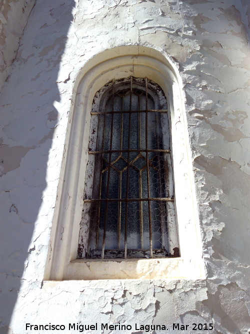 Iglesia de Mata Bejid - Iglesia de Mata Bejid. Ventana lateral del bside