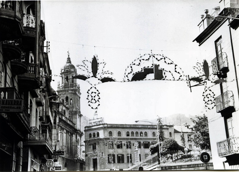 Plaza de San Francisco - Plaza de San Francisco. Foto antigua. Archivo IEG