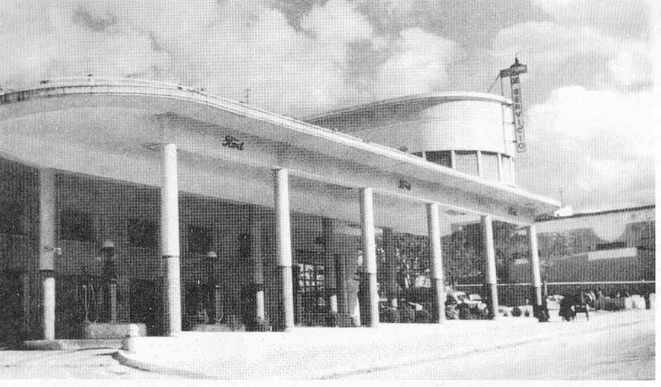 Plaza de San Roque - Plaza de San Roque. Antigua gasolinera en cuyo lugar se hizo la plaza