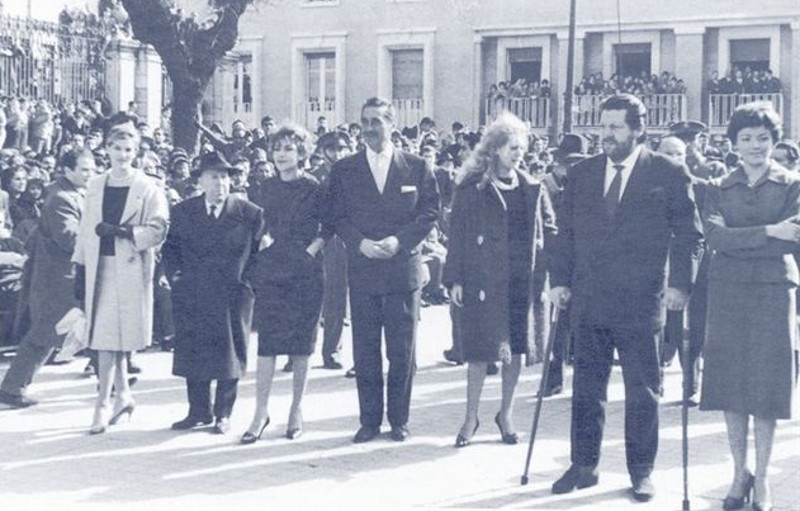 Plaza de Santa Mara - Plaza de Santa Mara. Pepe Isbert en la Plaza de Santa Mara