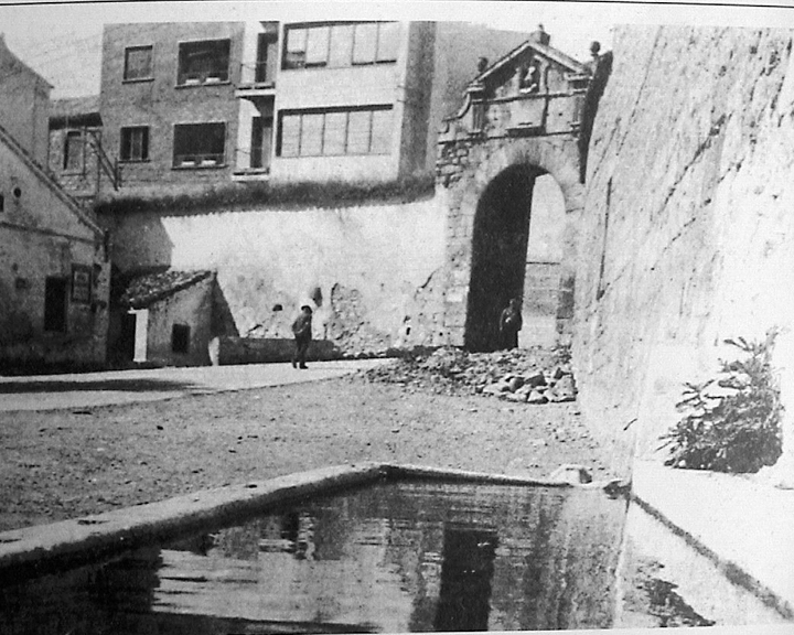 Muralla de Jan. Puerta del ngel - Muralla de Jan. Puerta del ngel. Foto antigua