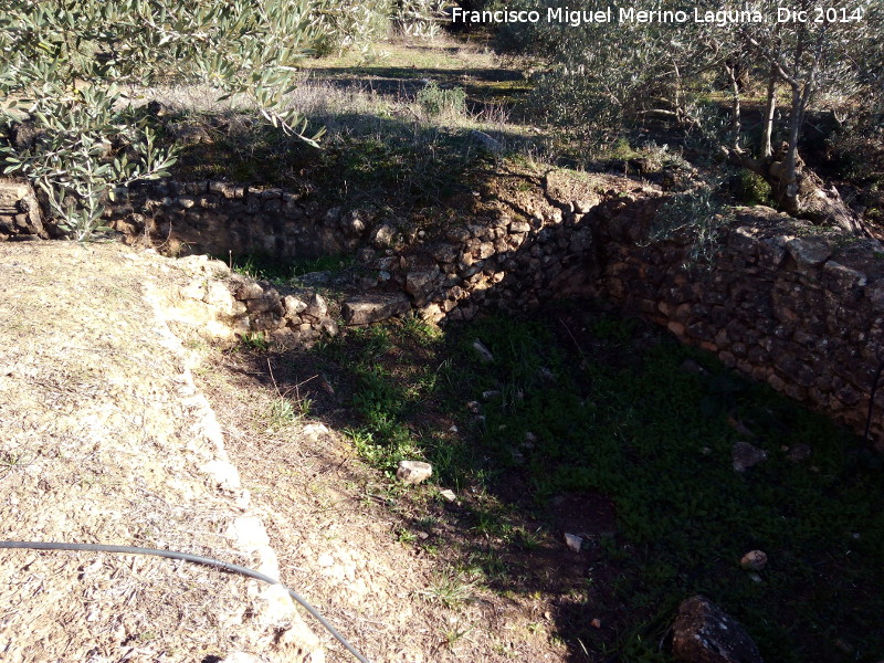 Alberca Baja de la Fuente del Rosal - Alberca Baja de la Fuente del Rosal. Canalizacin y alberca