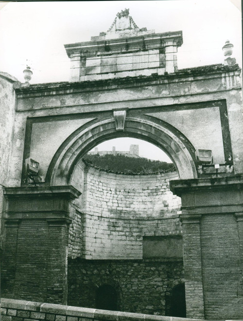 Fuente de la Magdalena - Fuente de la Magdalena. Foto antigua. Archivo IEG