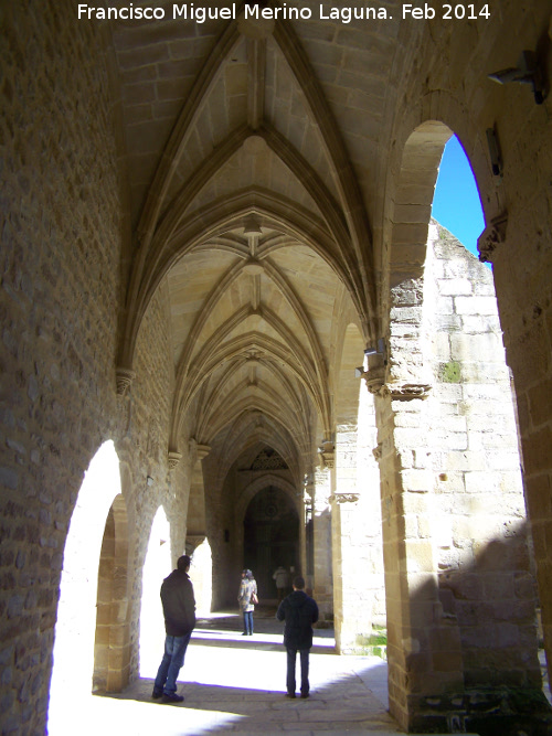 Colegiata de Santa Mara de los Reales Alczares. Claustro - Colegiata de Santa Mara de los Reales Alczares. Claustro. Galera