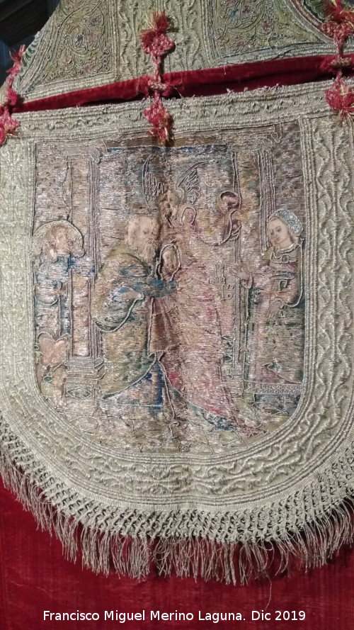 Iglesia de San Andrs - Iglesia de San Andrs. Capa pluvial del terno rico. Detalle