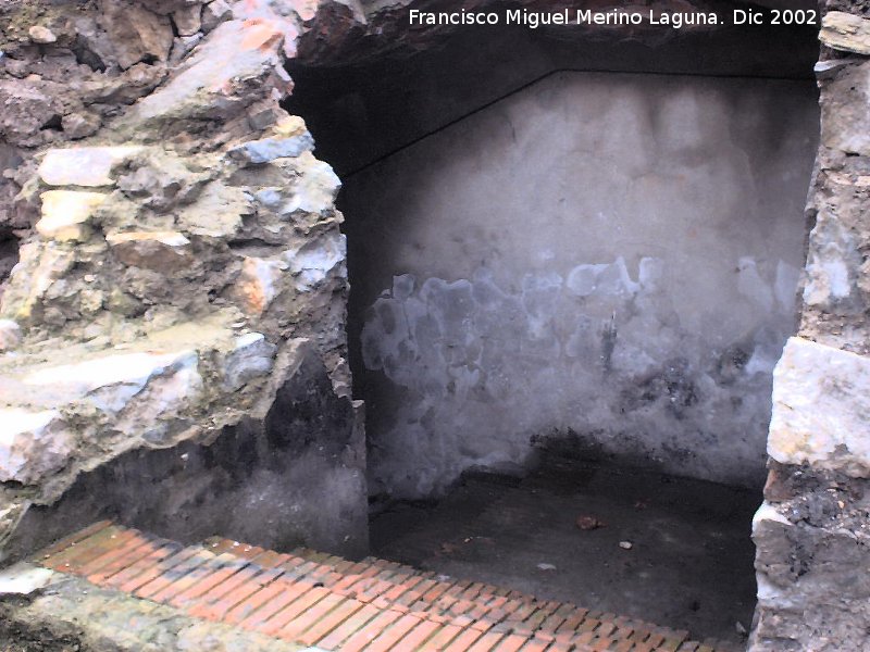 Refugio antiareo de la Escuela de Enfermera - Refugio antiareo de la Escuela de Enfermera. Entrada