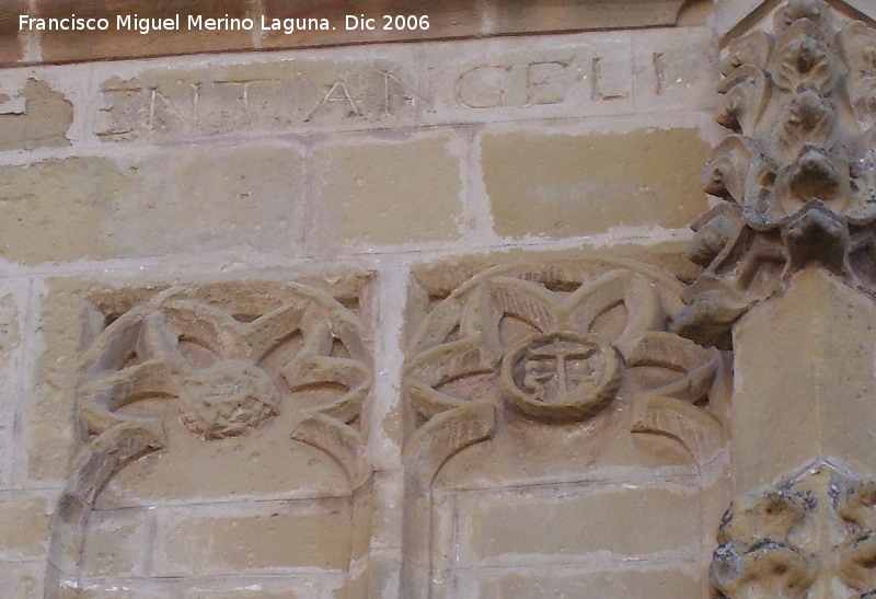 Convento de la Coronada - Convento de la Coronada. Actual portada de la Iglesia de Santa Mara de Linares