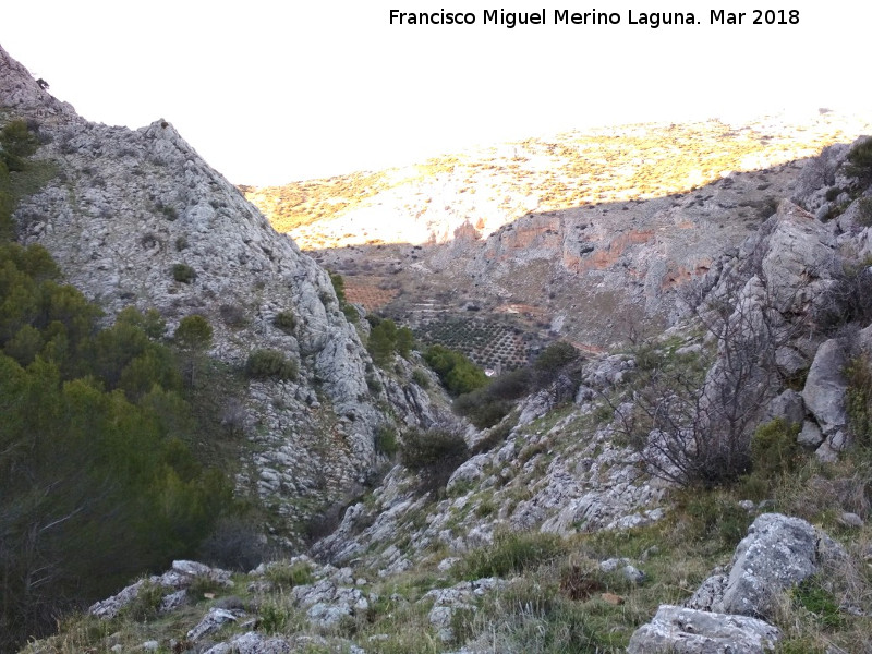 Cresta del Diablo - Cresta del Diablo. Barranco