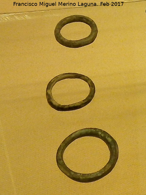 Anillas romanas - Anillas romanas. Museo Arqueolgico Ciudad de Arjona