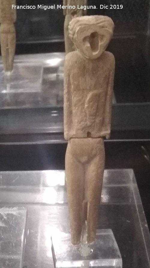 Marroques Bajos. Yacimiento de la Ciudad de la Justicia - Marroques Bajos. Yacimiento de la Ciudad de la Justicia. Idolillo