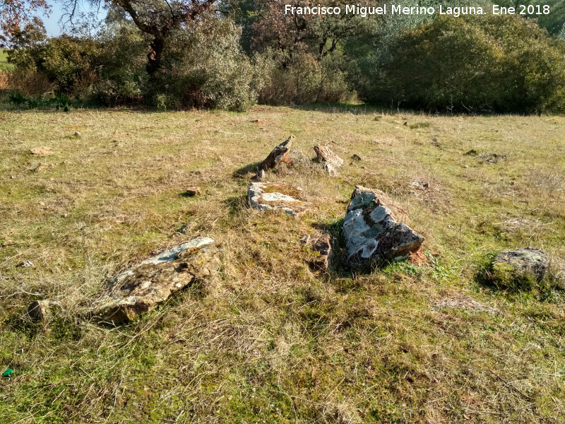 Necrpolis dolmnica del Guadaln - Necrpolis dolmnica del Guadaln. Dolmen?