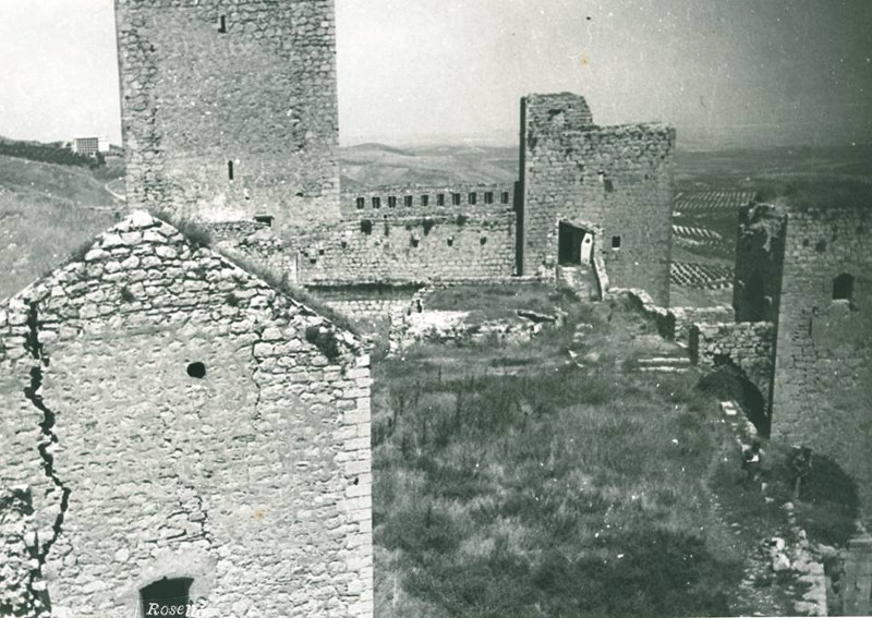 Castillo Nuevo de Santa Catalina. Torre de las Damas - Castillo Nuevo de Santa Catalina. Torre de las Damas. Foto antigua. La torre que hay a la derecha de la Torre del Homenaje