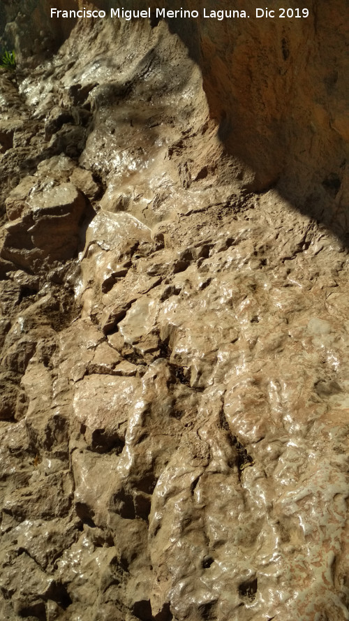Pinturas rupestres del Abrigo del Almendro - Pinturas rupestres del Abrigo del Almendro. Gastado del la roca