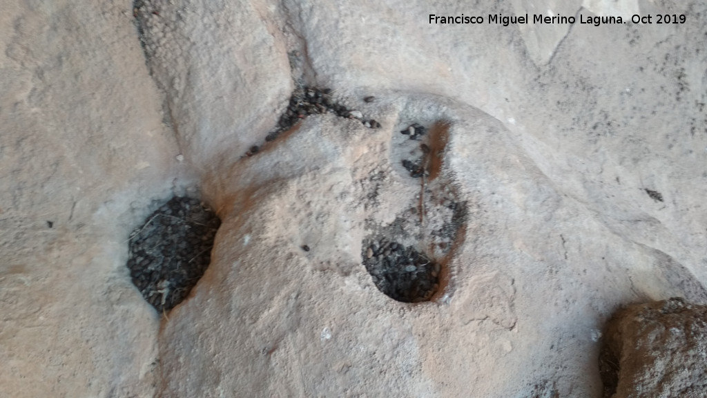 Pinturas rupestres del Abrigo de los Caones IV - Pinturas rupestres del Abrigo de los Caones IV. Cazoletas