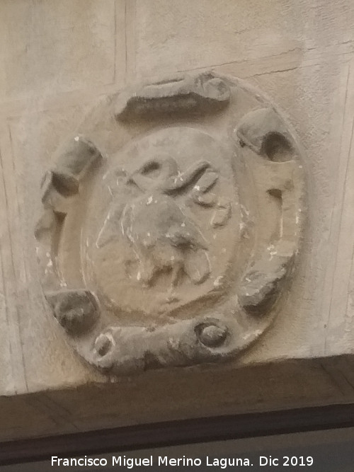 Casa de la Calle Gracia n 37 - Casa de la Calle Gracia n 37. Escudo