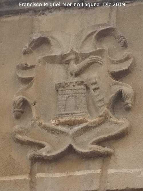 Casa de la Calle Cobos n 2 - Casa de la Calle Cobos n 2. Escudo de la clave