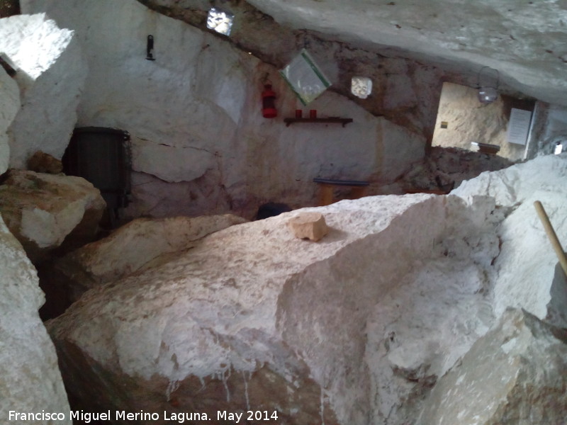 Cueva del Yedrn - Cueva del Yedrn. Interior