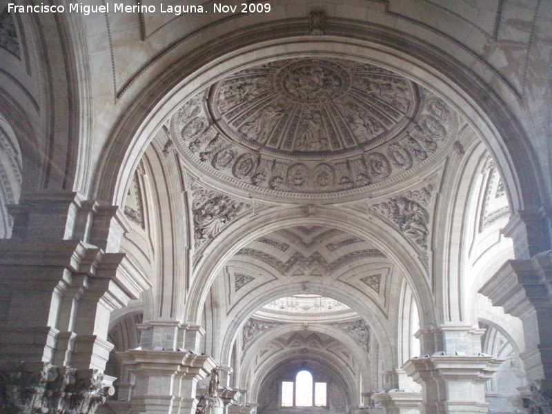 Catedral de Jan. Nave Central - Catedral de Jan. Nave Central. 