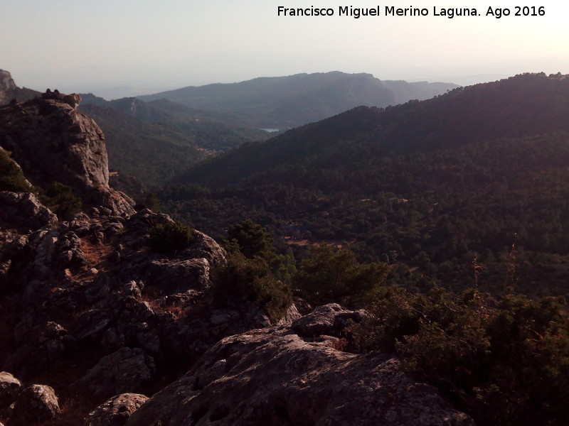 Lancha de la Escalera - Lancha de la Escalera. Vistas hacia el Pantano del Aguascebas