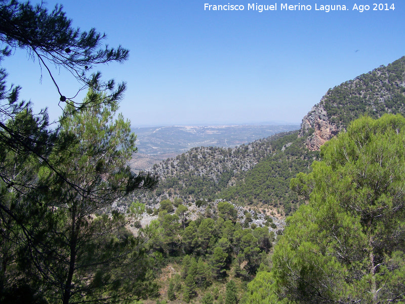 La Osera - La Osera. Al fondo Villacarrillo