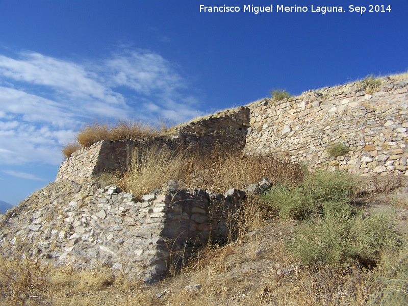 Oppidum Puente Tablas. Muralla - Oppidum Puente Tablas. Muralla. Torren