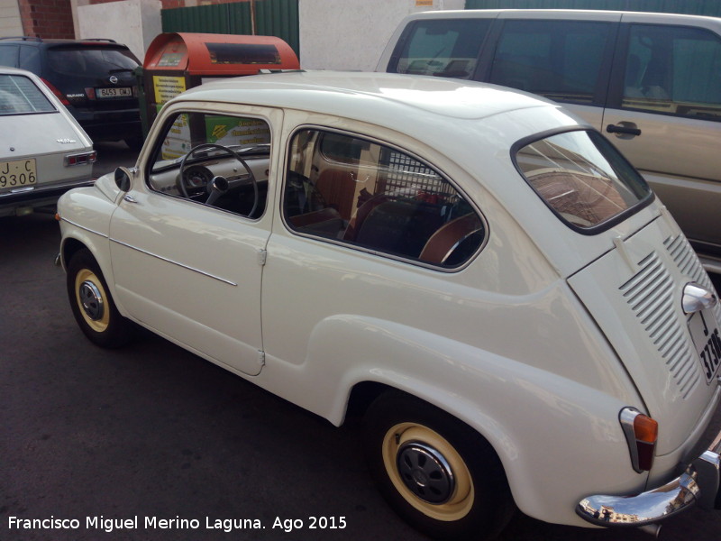 SEAT 600 - SEAT 600. Navas de San Juan