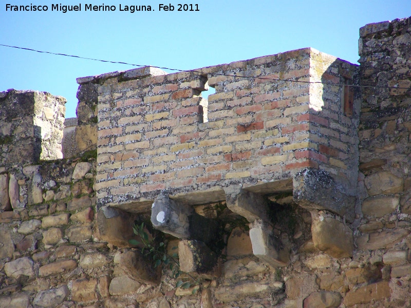 Castillo de Lopera - Castillo de Lopera. Matacn que protege la entrada