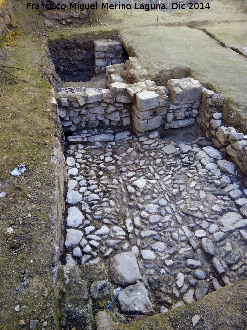 Excavacin arqueolgica de la Calle Teodoro Calvache n 29 - Excavacin arqueolgica de la Calle Teodoro Calvache n 29. Pavimento