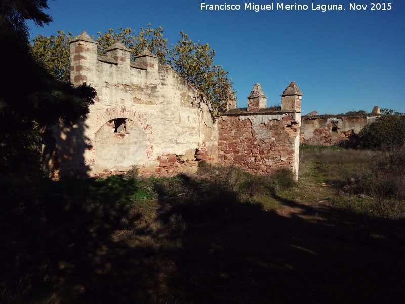 Casera de la Campana - Casera de la Campana. Almenas