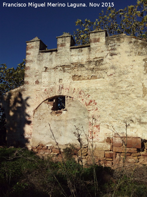 Casera de la Campana - Casera de la Campana. Arco cegado