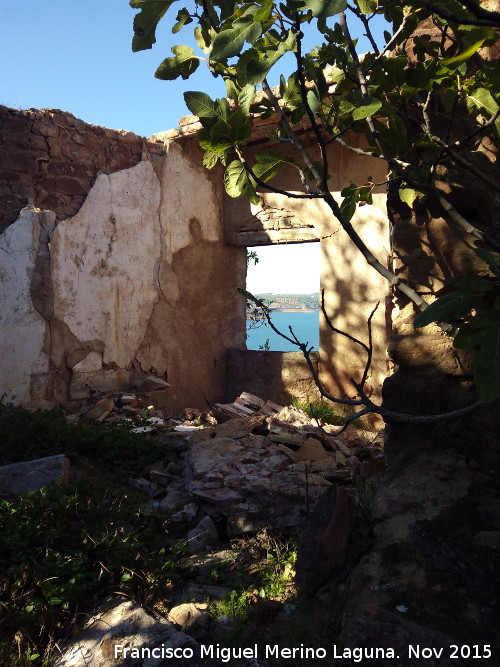 Casera de la Campana - Casera de la Campana. Ventana de acceso al pozo