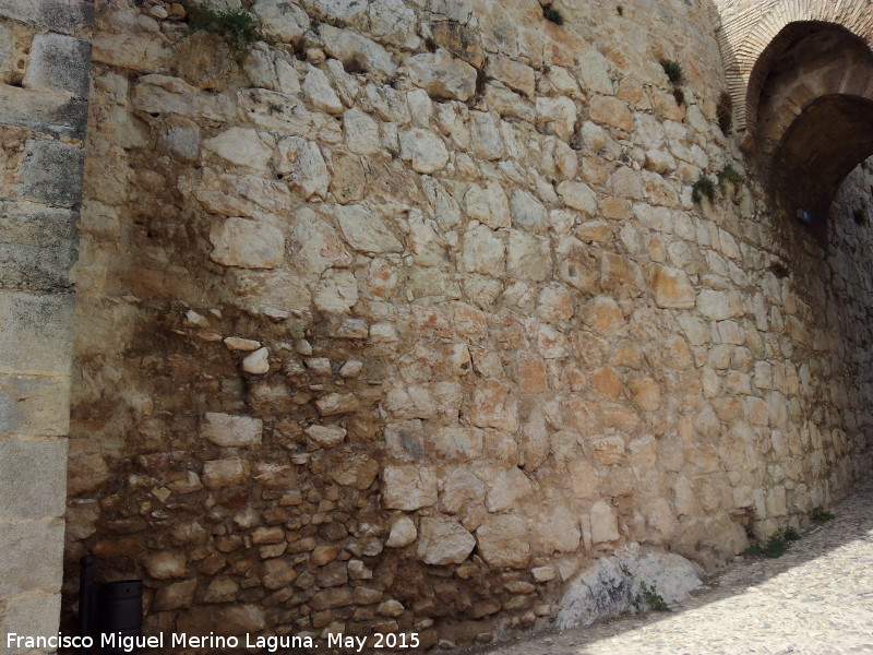 Torre de Anbal - Torre de Anbal. Muralla ciclpea en el Castillo Nuevo de Santa Catalina