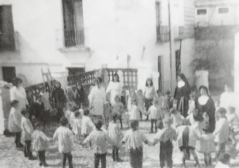 Los Torreones - Los Torreones. 1969. Foto de un artculo en la revista Estrella de Pedro Hermosilla