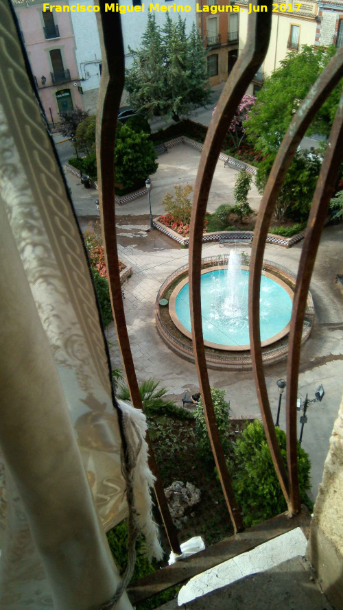 Fuente de la Plaza de la Iglesia - Fuente de la Plaza de la Iglesia. Desde el campanario