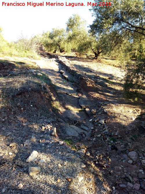 Cortijo del Malagueo - Cortijo del Malagueo. Arroyo canalizado