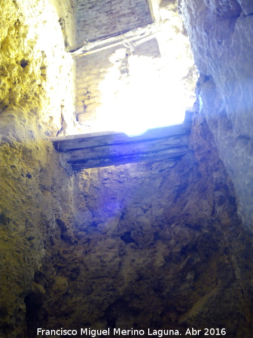 La Mota. Pozo de la Conquista - La Mota. Pozo de la Conquista. Interior de la Torre del Pozo