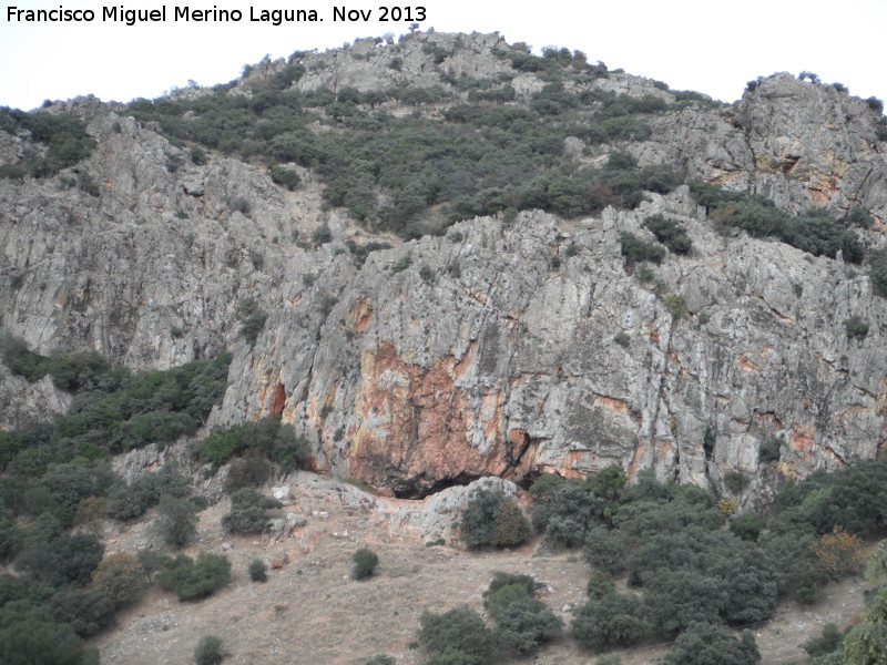 Cueva de los Muecos - Cueva de los Muecos. 