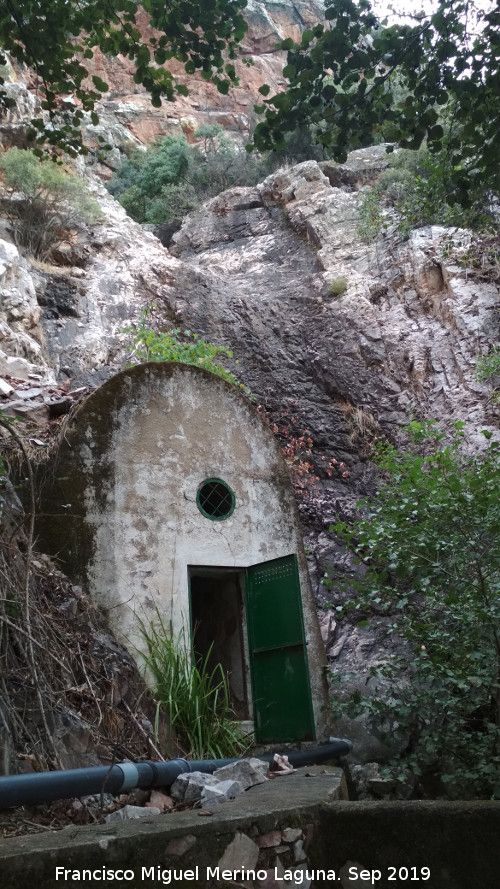 Cascada de la Graja - Cascada de la Graja. Canalizacin y cascada