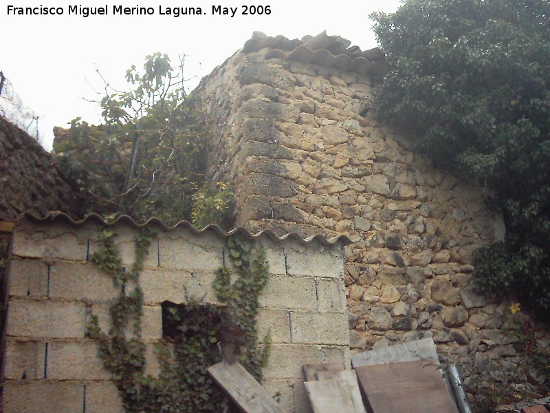 Castillo Casa Fuerte de Miller - Castillo Casa Fuerte de Miller. Esquina de uno de sus torreones