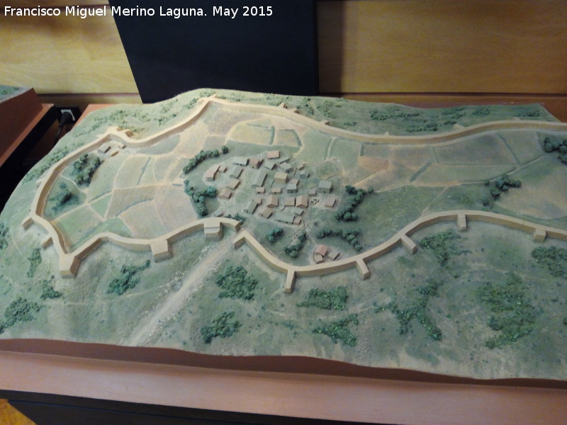 Oppidum Tejada la Vieja - Oppidum Tejada la Vieja. Maqueta. Exposicin Los Iberos - Jan