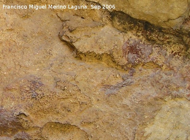 Pinturas rupestres de la Cueva del Engarbo I. Grupo II. Panel III - Pinturas rupestres de la Cueva del Engarbo I. Grupo II. Panel III. Mancha con extremidad con sus dedos