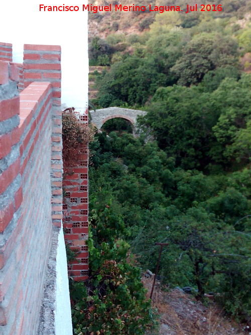 Puente rabe - Puente rabe. Desde el pueblo