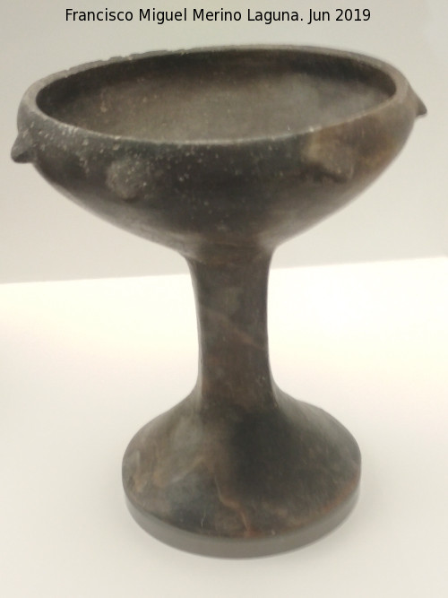 Yacimiento del Cerro de la Encina - Yacimiento del Cerro de la Encina. Copa 1.800-1.500 a.C. Museo Arqueolgico de Granada