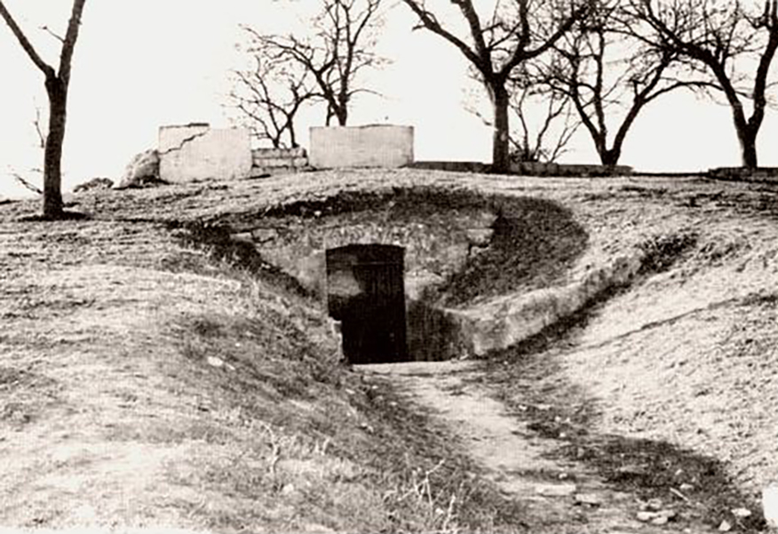 Dolmen de Soto - Dolmen de Soto. Foto antigua