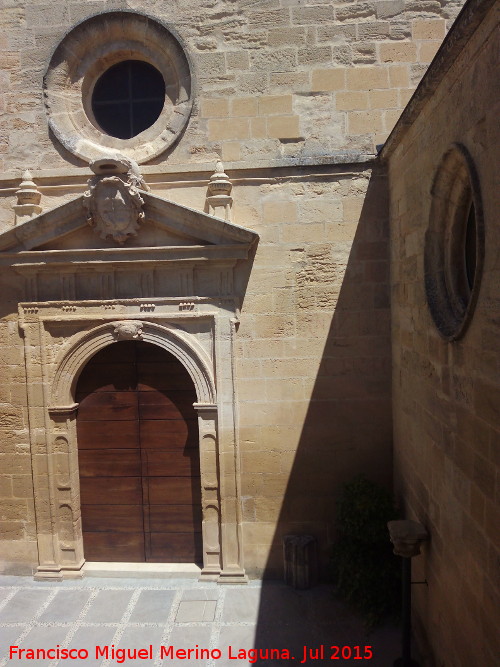 La Mota. Iglesia Mayor Abacial. Claustro - La Mota. Iglesia Mayor Abacial. Claustro. 