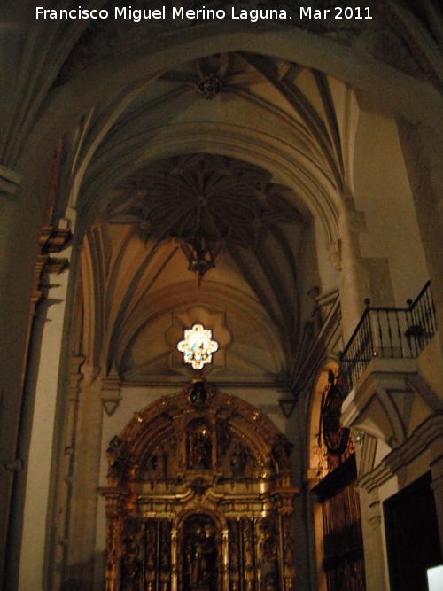 Baslica de San Ildefonso. Interior - Baslica de San Ildefonso. Interior. Nave del Evangelio