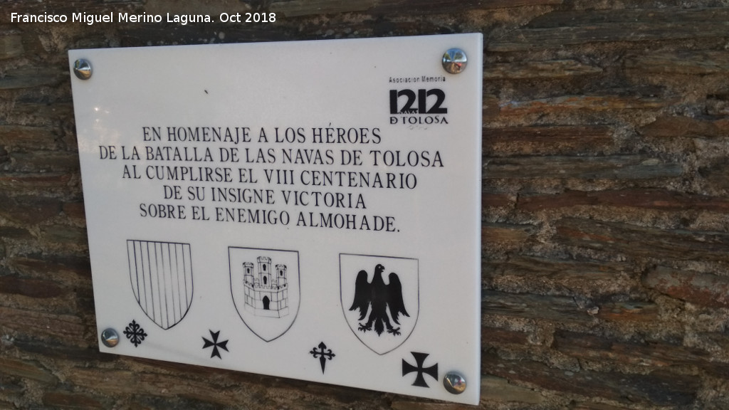 Monumento a la Batalla en la Aldea Navas de Tolosa - Monumento a la Batalla en la Aldea Navas de Tolosa. Placa