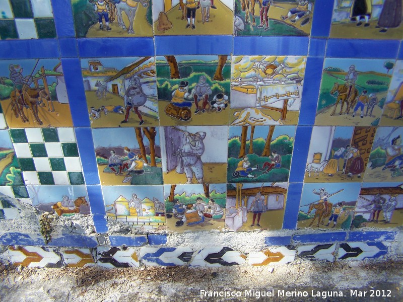 Paseo de los Adoquines - Paseo de los Adoquines. Azulejos del Quijote